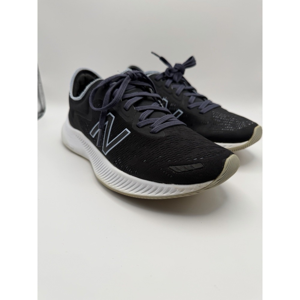 New Balance DynaSoft PESU V1 Women's Running Shoes Black White Size 8.5 Athletic